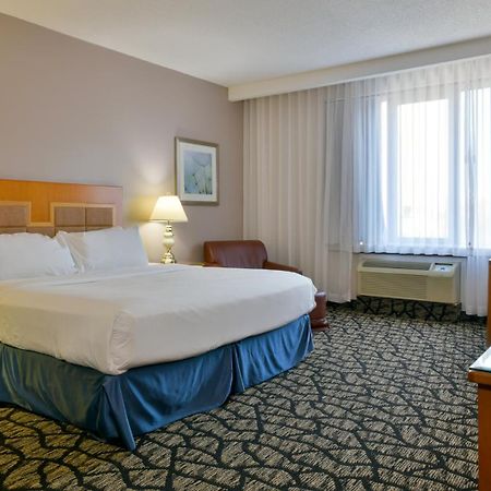 Empire Suites Montreal Room photo